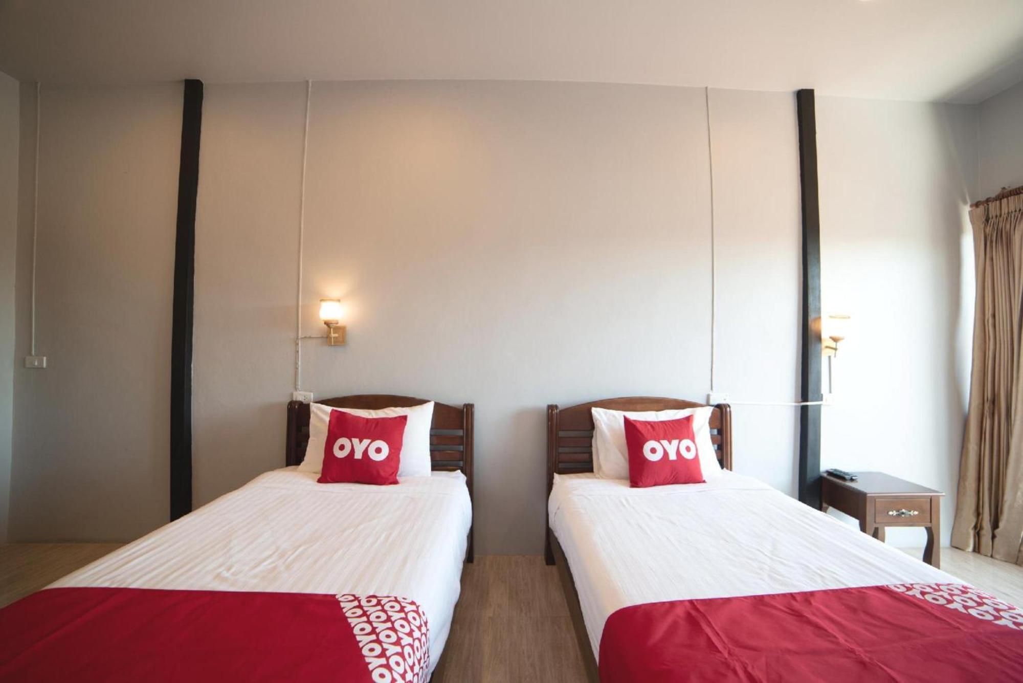 Oyo 465 Krung Kao Traveller Lodge Phra Nakhon Si Ayutthaya Exteriör bild